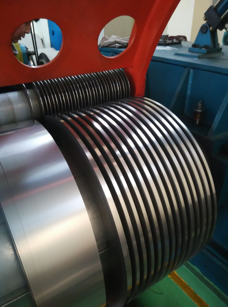 钛箔分条机(图1)